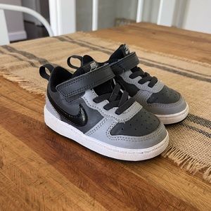 Nike court borough low top